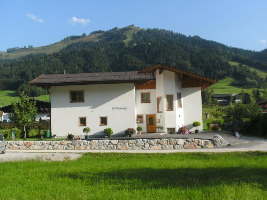 Ferienwohnung Biechl-Hauser Doris Sankt Ulrich am Pillersee Ruang foto