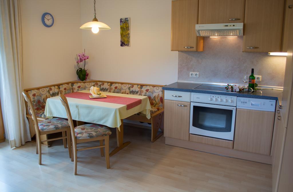 Ferienwohnung Biechl-Hauser Doris Sankt Ulrich am Pillersee Ruang foto